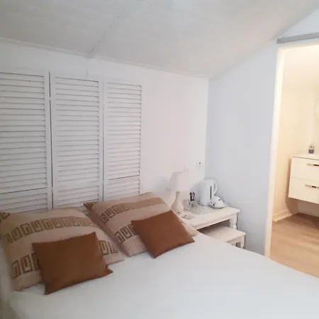 Maison De Fortitude D'hotes ベッド・アンド・ブレックファスト *