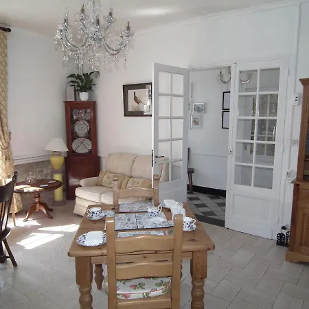 Maison De Fortitude D'hotes Bed & Breakfast *
